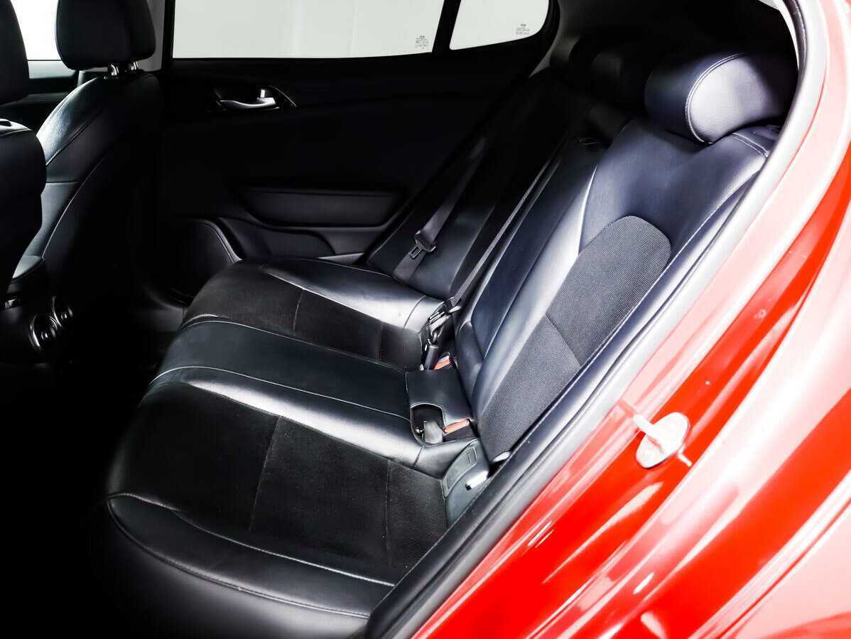 Купить Kia Stinger с пробегом. Фото: #11