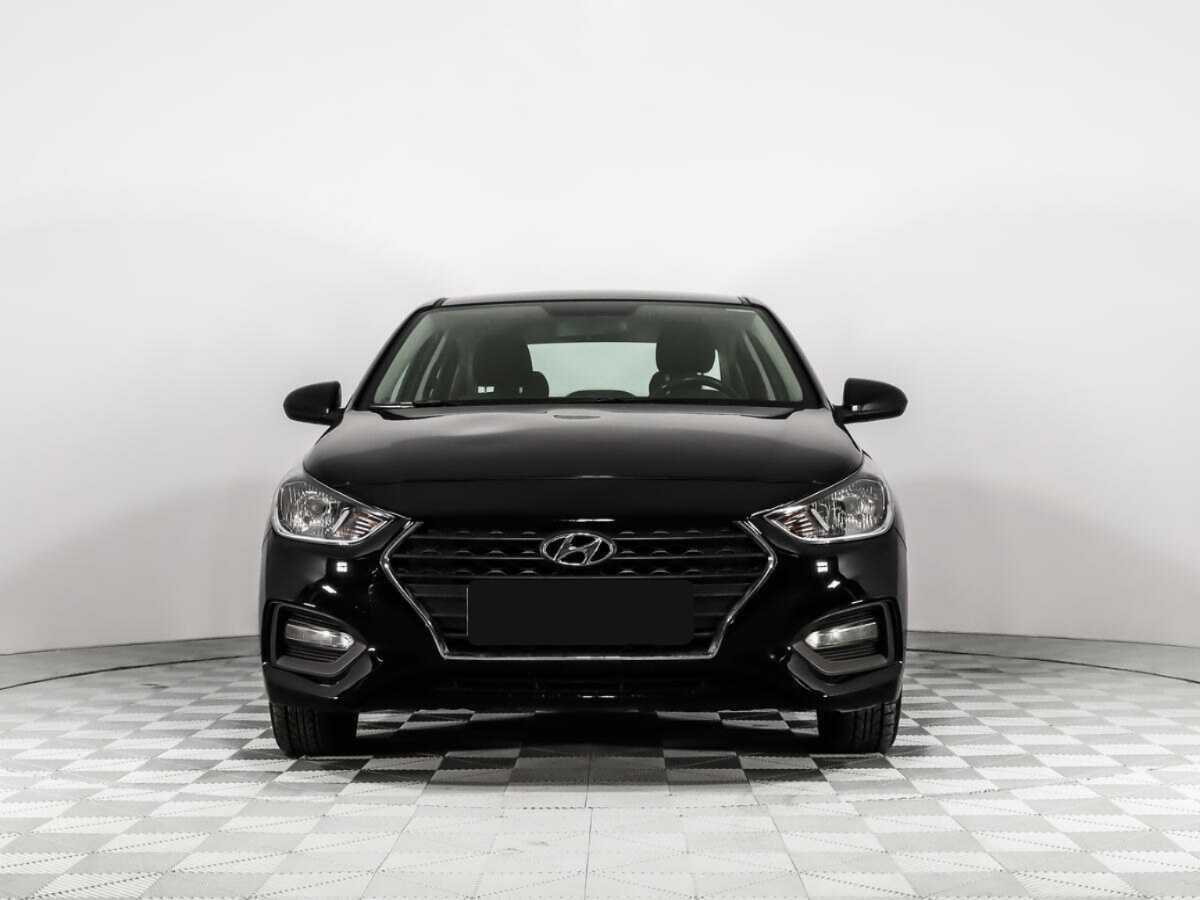 Купить Hyundai Solaris с пробегом. Фото: #1