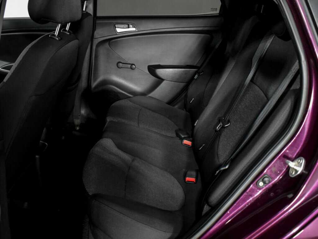 Купить Hyundai Solaris с пробегом. Фото: #9