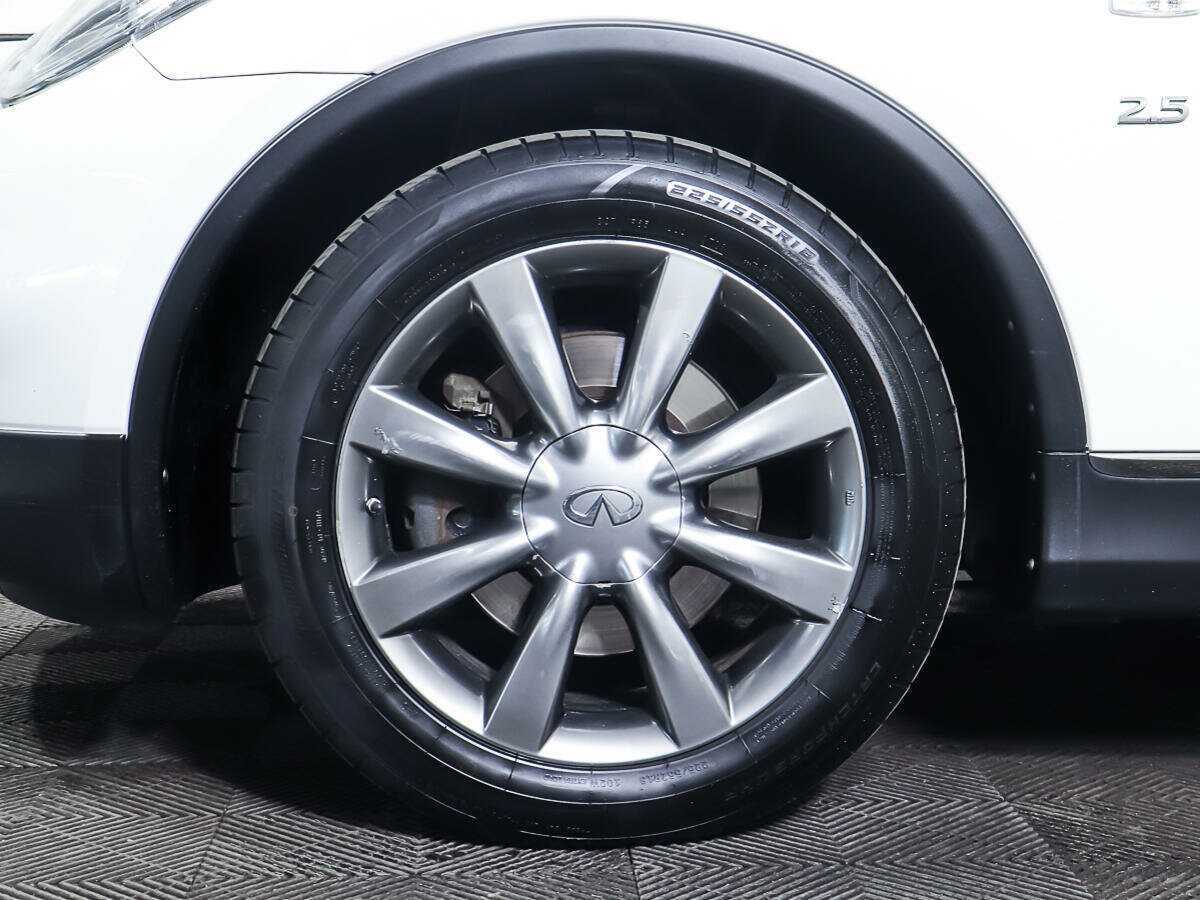 Купить Infiniti QX50 с пробегом. Фото: #24