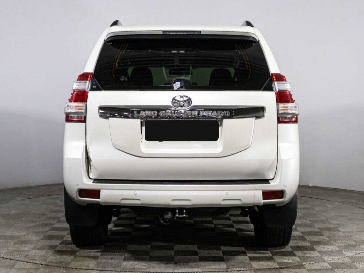Купить Toyota Land Cruiser Prado с пробегом. Фото: #4