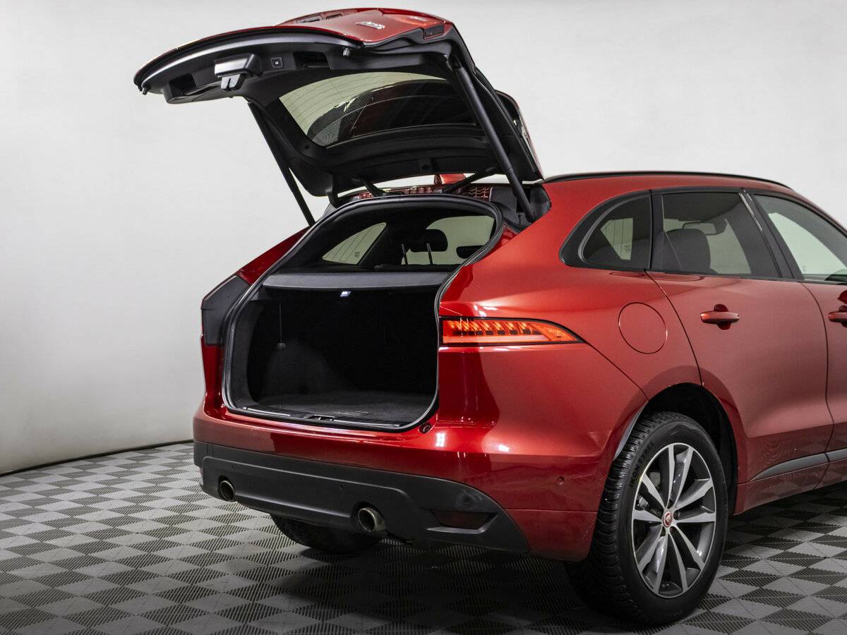 Купить Jaguar F-Pace с пробегом. Фото: #14