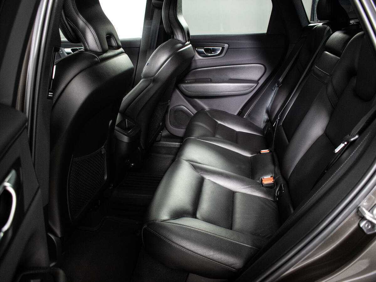 Купить Volvo XC60 с пробегом. Фото: #9