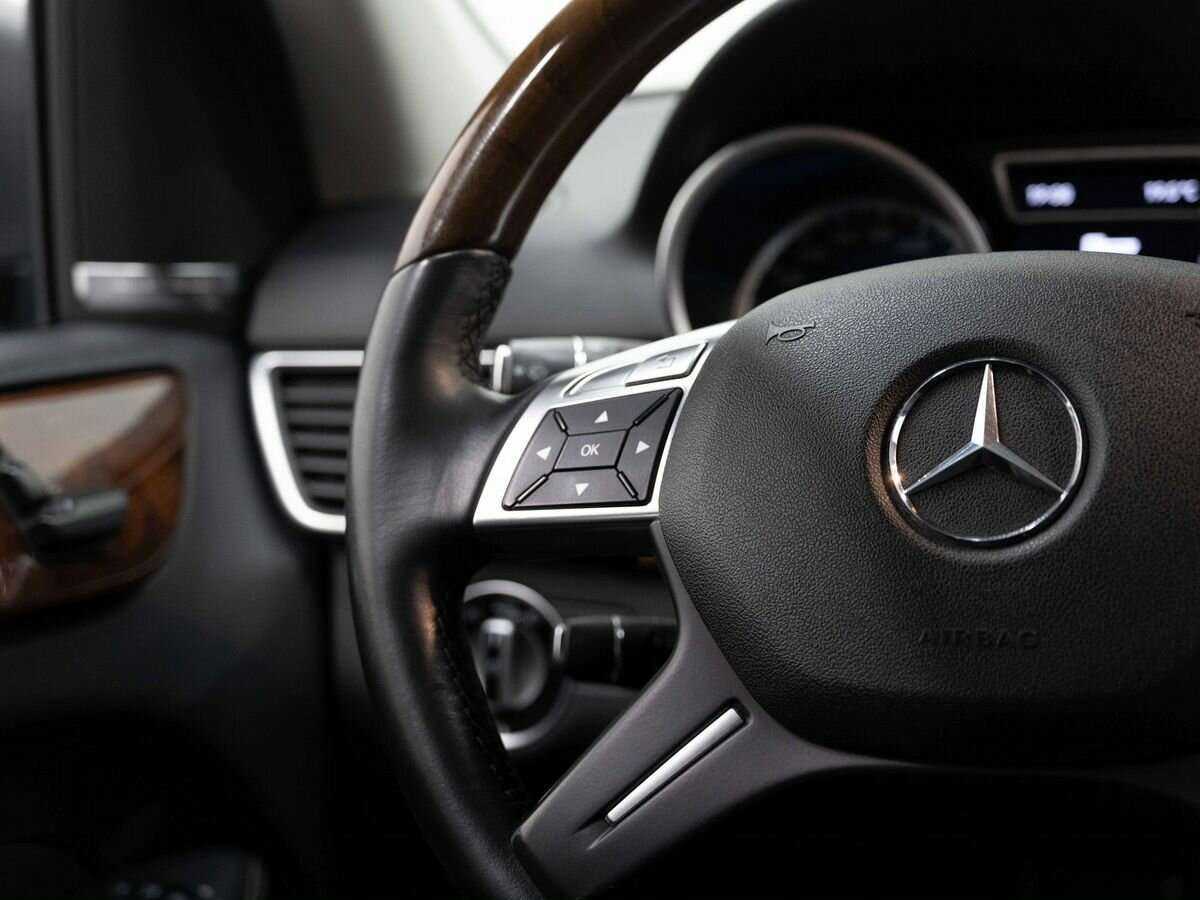 Купить Mercedes-Benz M-Класс с пробегом. Фото: #16