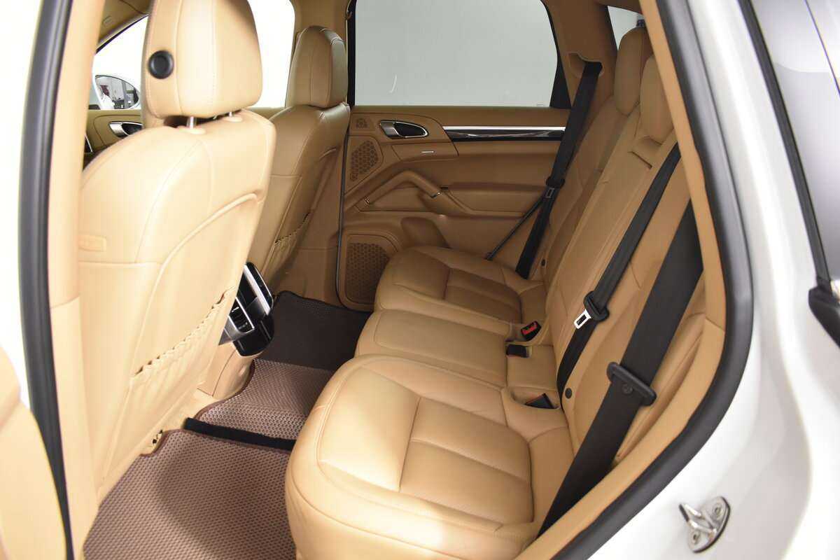 Купить Porsche Cayenne с пробегом. Фото: #14