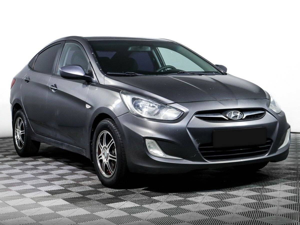 Купить Hyundai Solaris с пробегом. Фото: #2