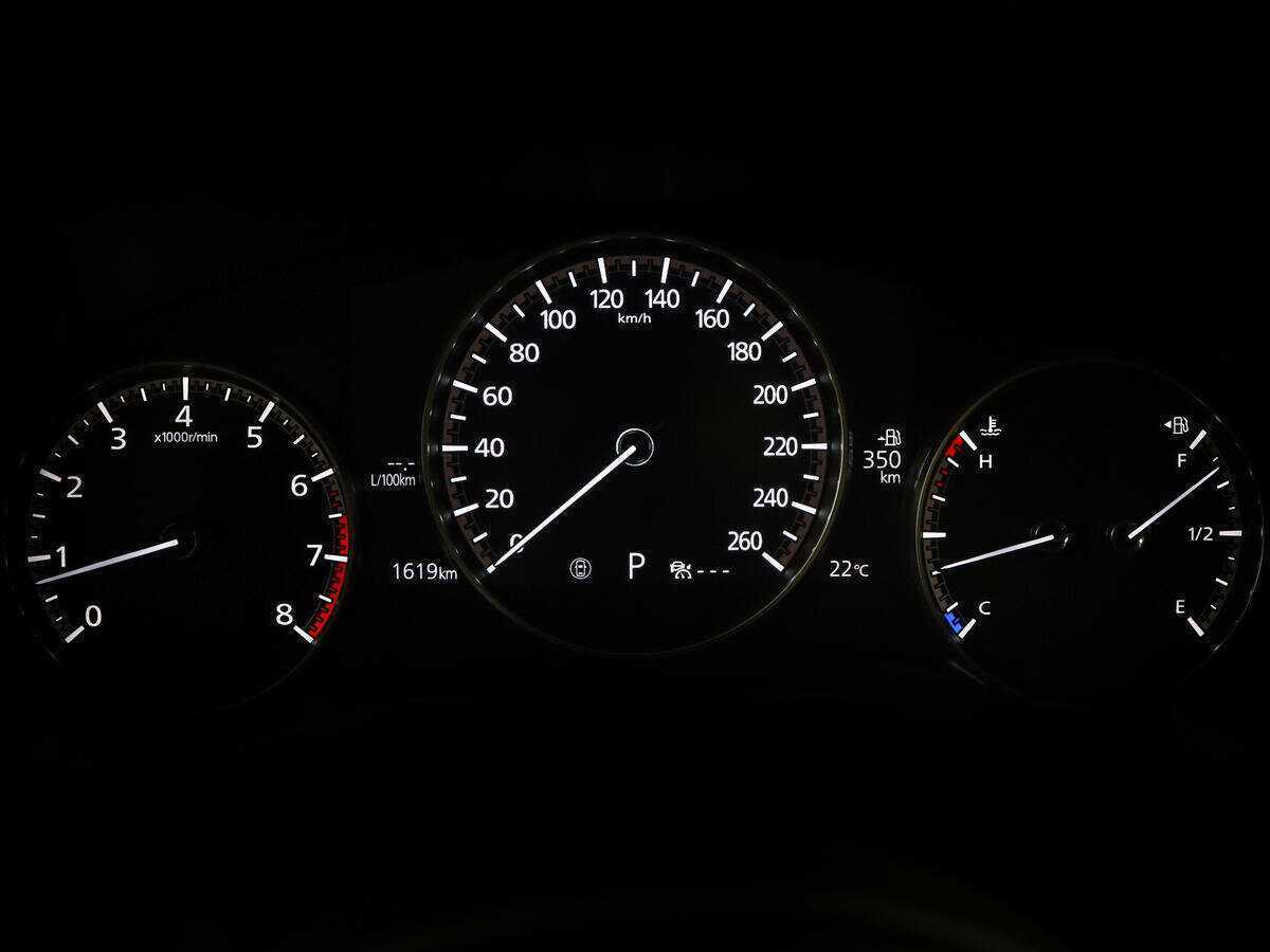 Купить Mazda 3 с пробегом. Фото: #8