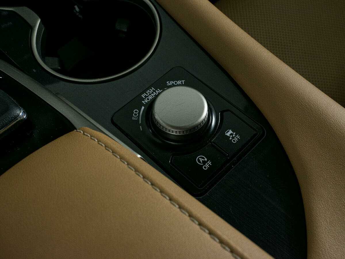 Купить Lexus RX с пробегом. Фото: #25