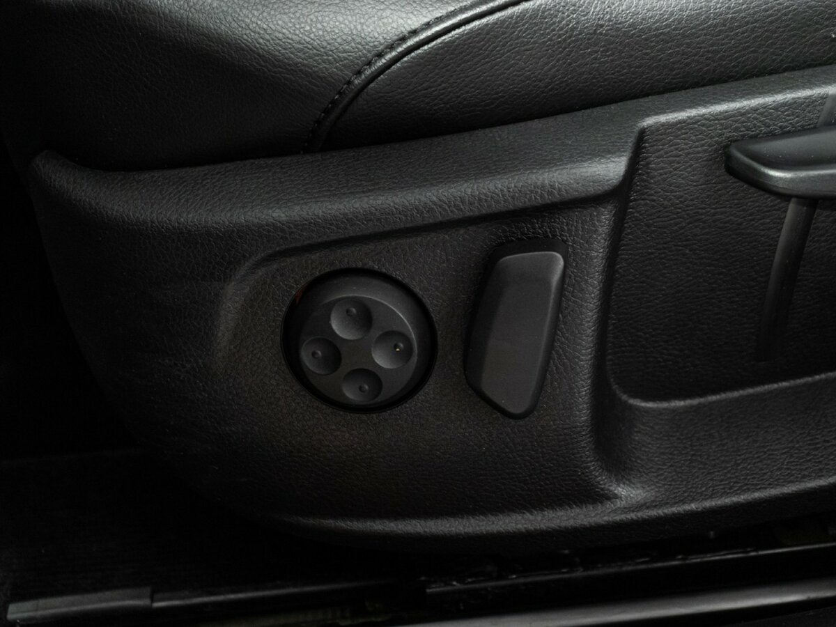Купить Volkswagen Passat с пробегом. Фото: #17