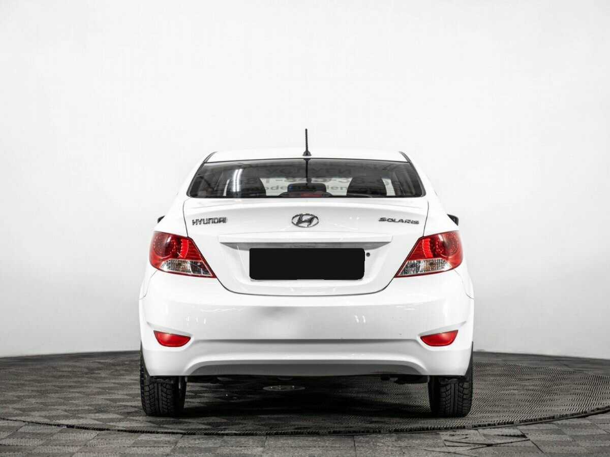 Купить Hyundai Solaris с пробегом. Фото: #4
