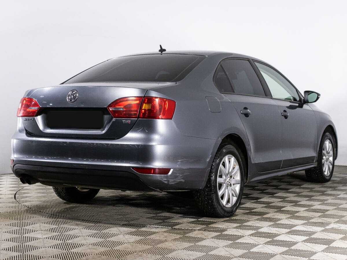 Купить Volkswagen Jetta с пробегом. Фото: #4
