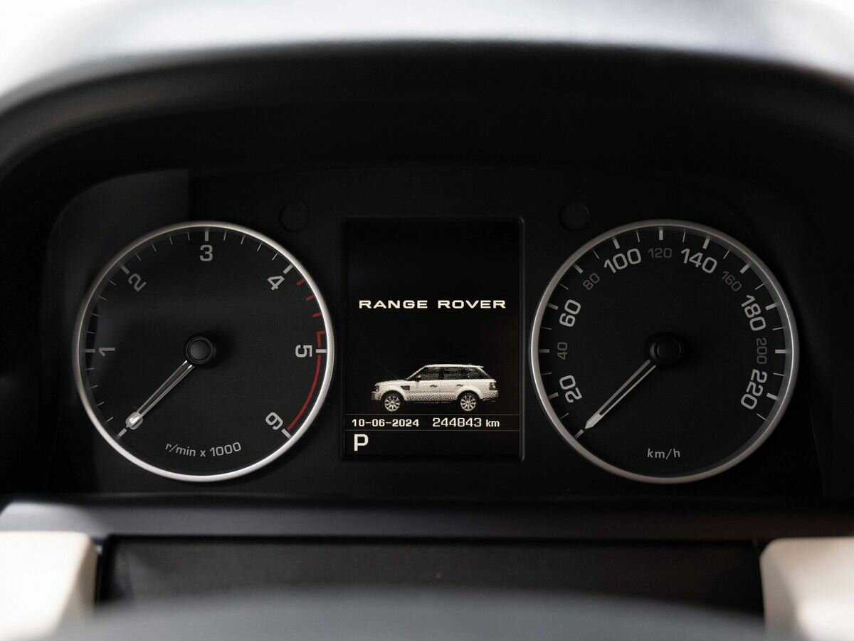 Купить Land Rover Range Rover Sport с пробегом. Фото: #24