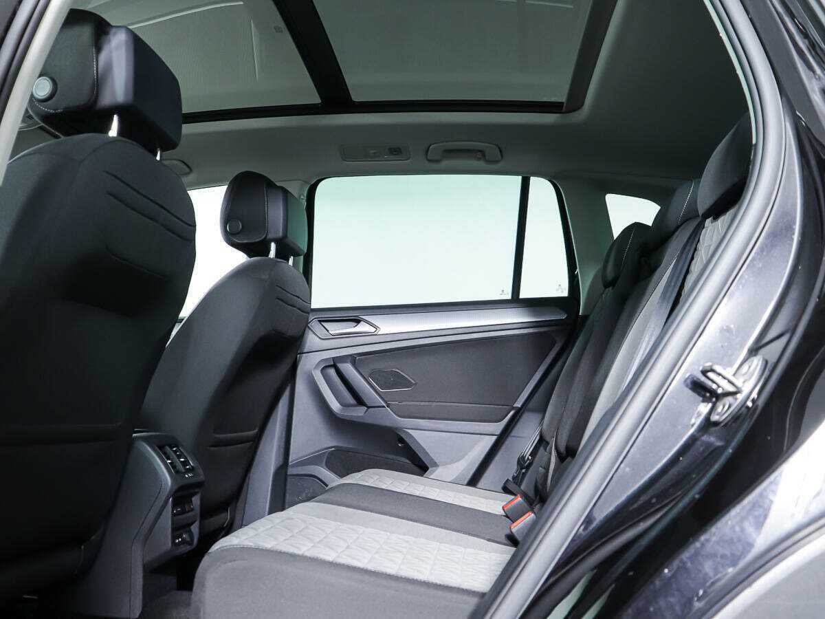 Купить Volkswagen Tiguan с пробегом. Фото: #8