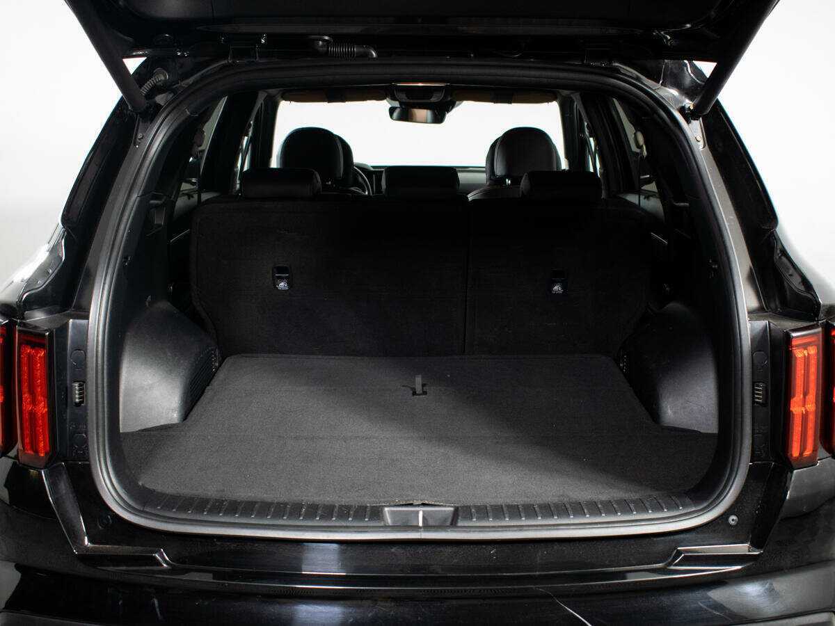 Купить Kia Sorento с пробегом. Фото: #11