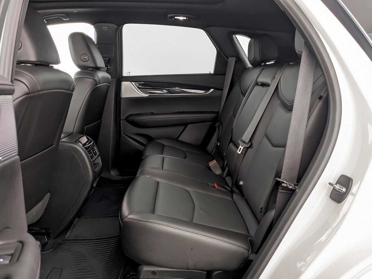 Купить Cadillac XT5 с пробегом. Фото: #11