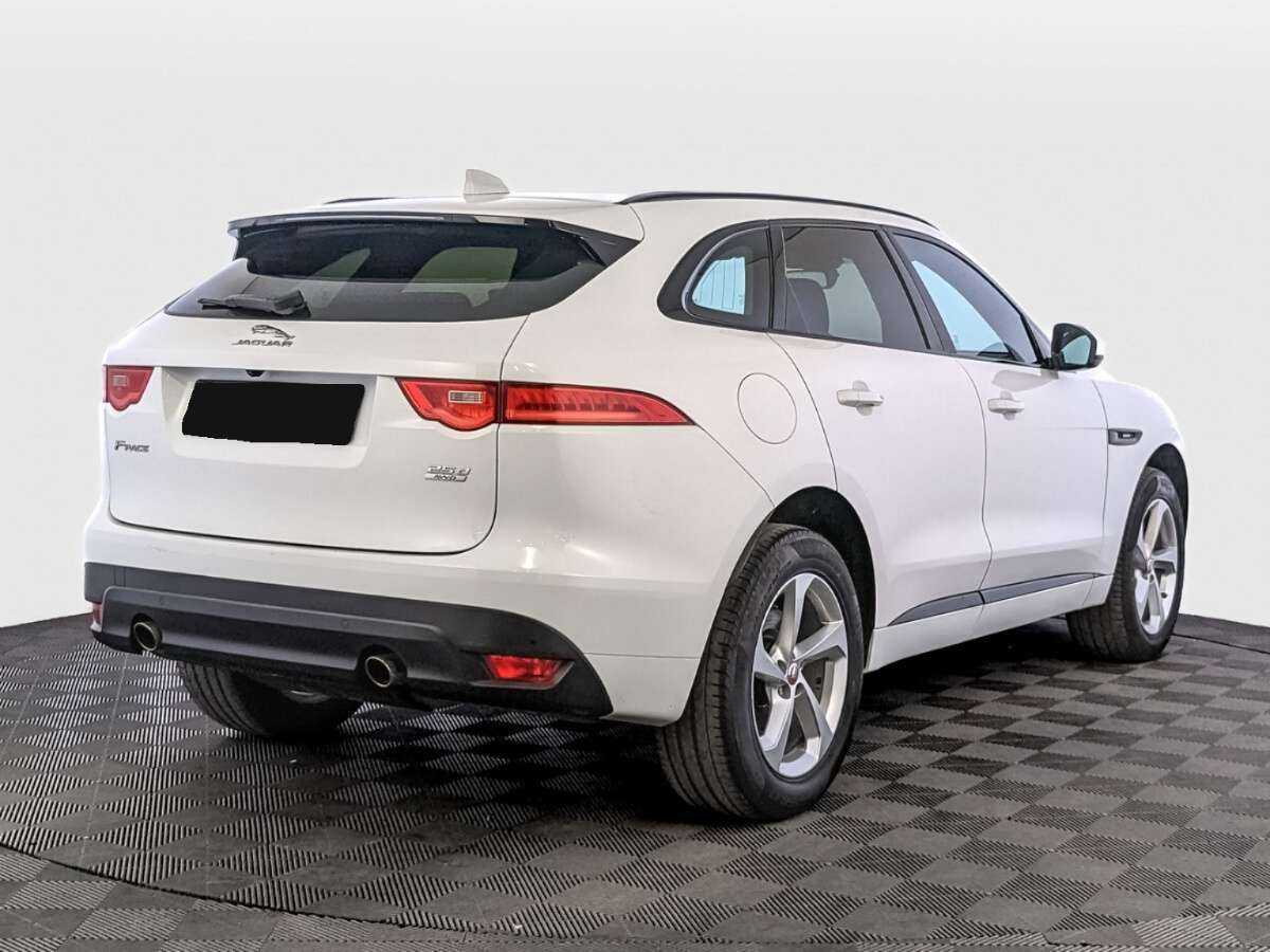 Купить Jaguar F-Pace с пробегом. Фото: #4