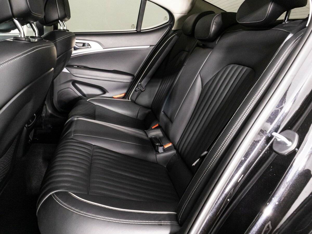 Купить Genesis G70 с пробегом. Фото: #9