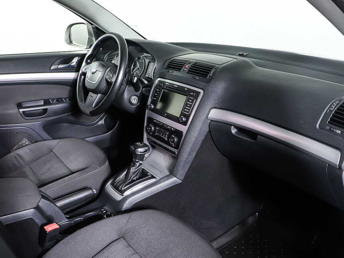 Купить Skoda Octavia с пробегом. Фото: #10