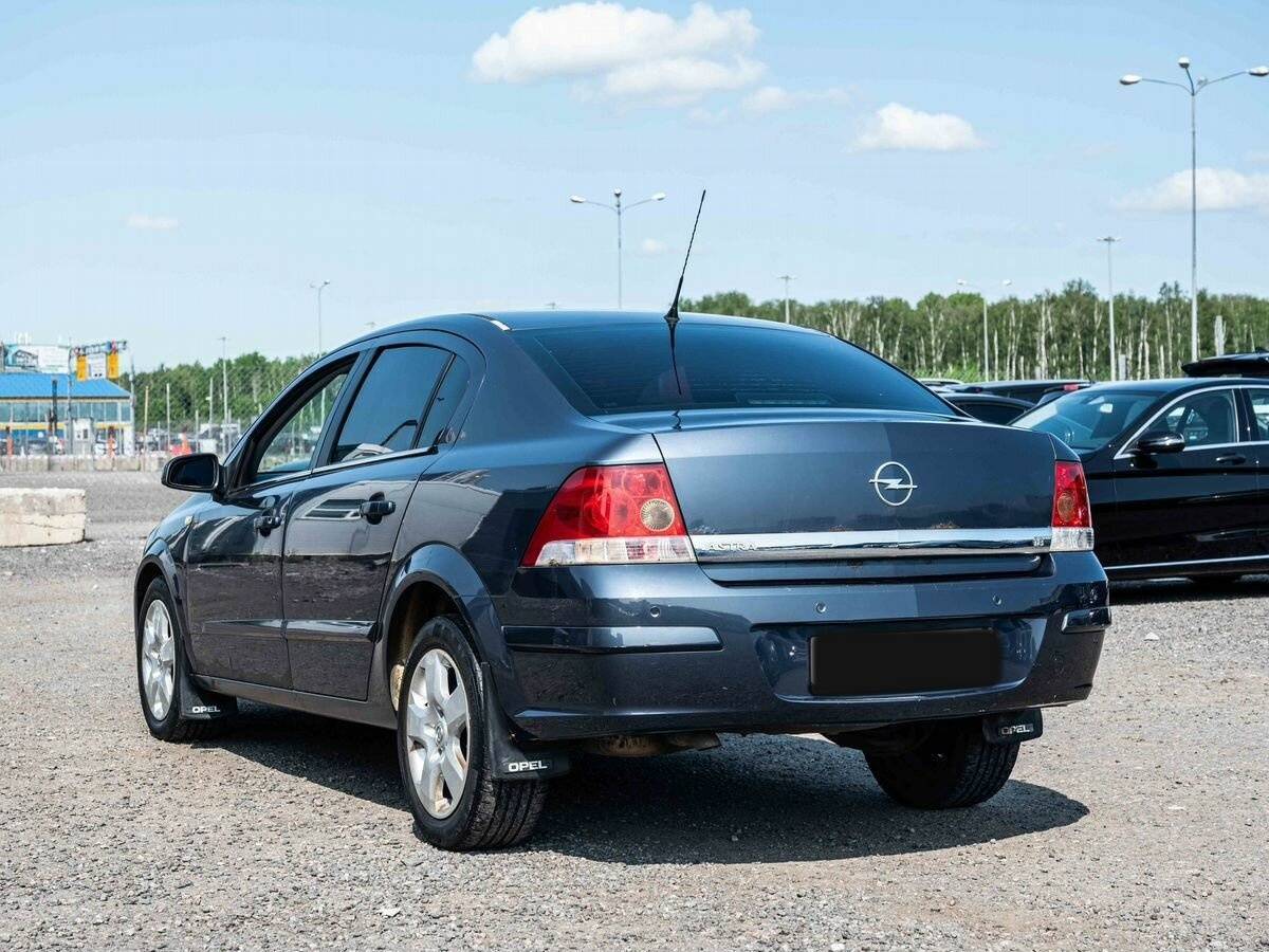 Купить Opel Astra с пробегом. Фото: #3