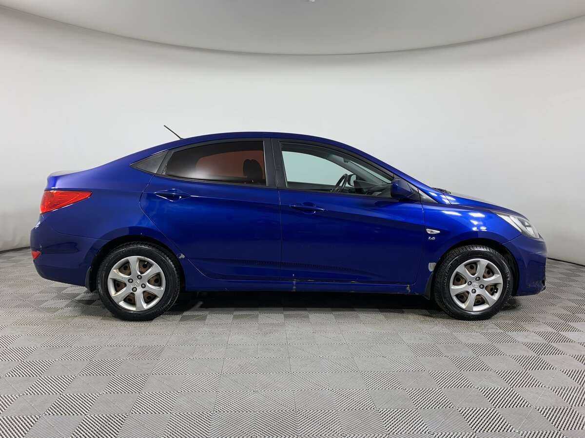 Купить Hyundai Solaris с пробегом. Фото: #3