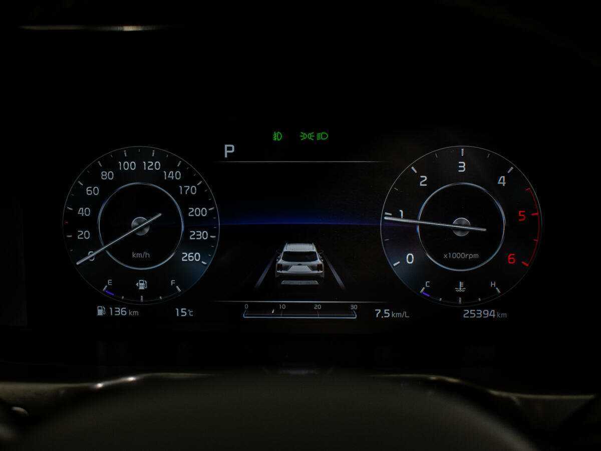Купить Kia Sorento с пробегом. Фото: #10