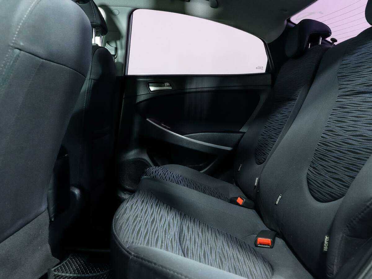 Купить Hyundai Solaris с пробегом. Фото: #9