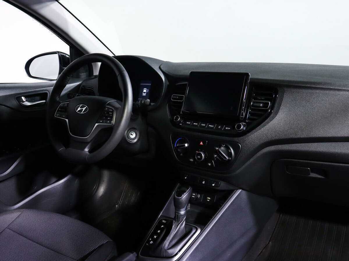 Купить Hyundai Solaris с пробегом. Фото: #6