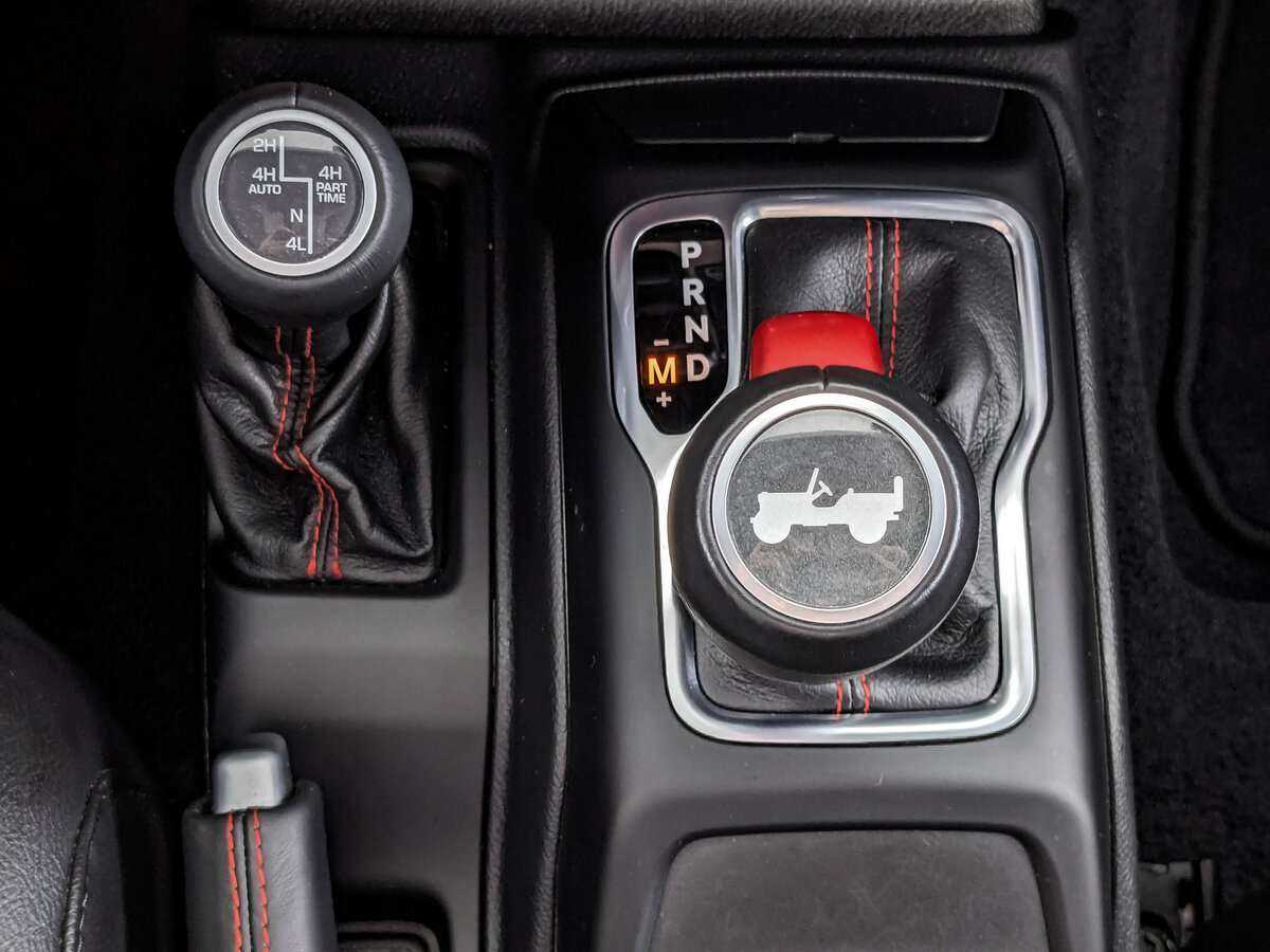 Купить Jeep Wrangler с пробегом. Фото: #20