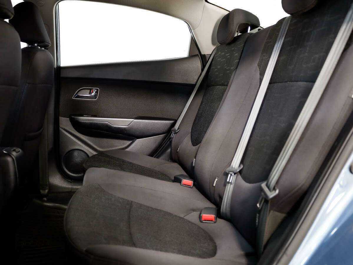 Купить Kia Rio с пробегом. Фото: #9