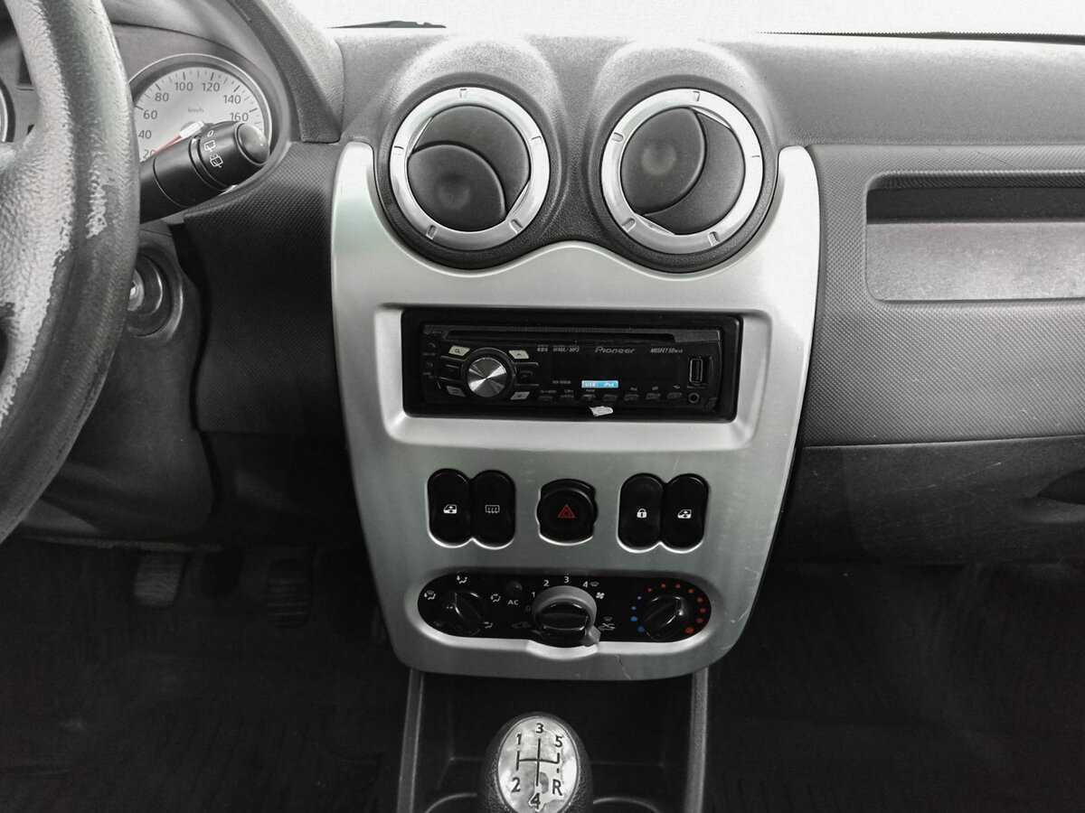 Купить Renault Sandero с пробегом. Фото: #12