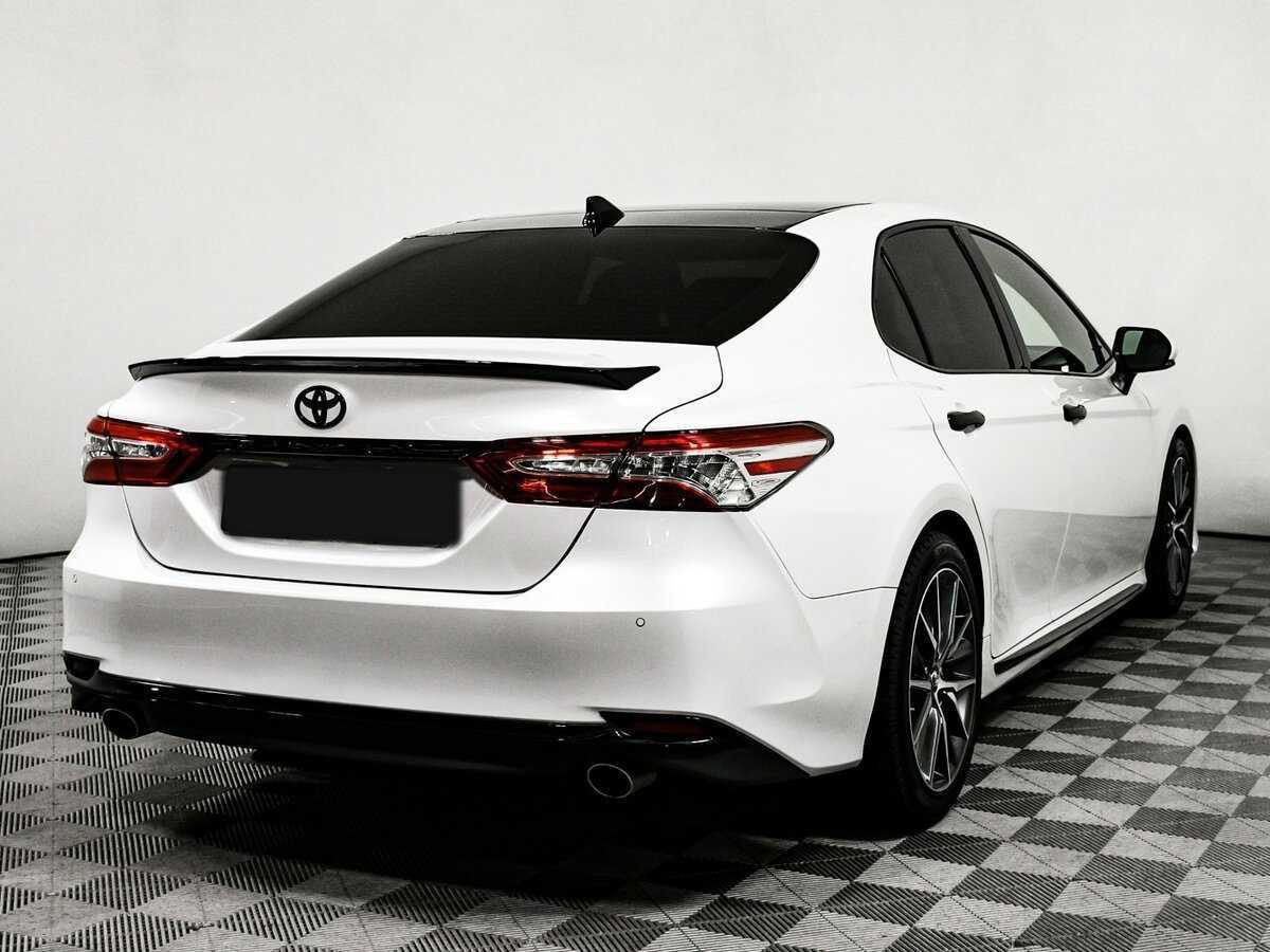 Купить Toyota Camry с пробегом. Фото: #3