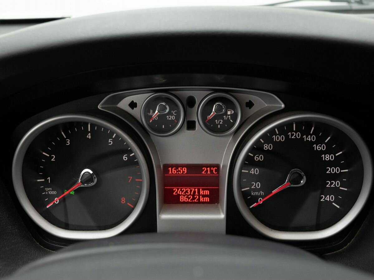 Купить Ford Focus с пробегом. Фото: #14