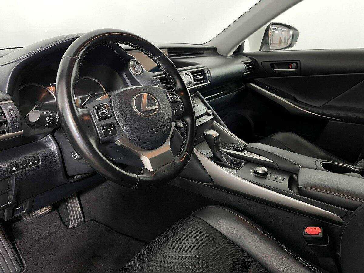 Купить Lexus IS с пробегом. Фото: #10