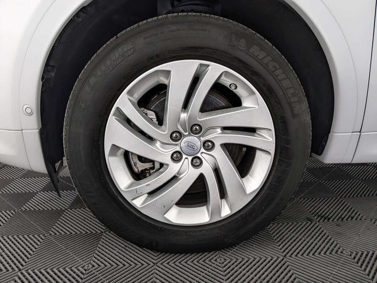 Купить Land Rover Discovery Sport с пробегом. Фото: #11