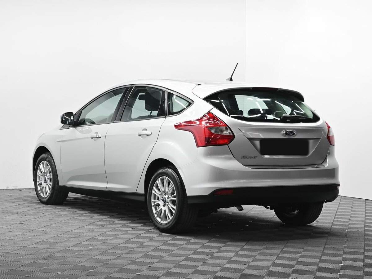 Купить Ford Focus с пробегом. Фото: #2