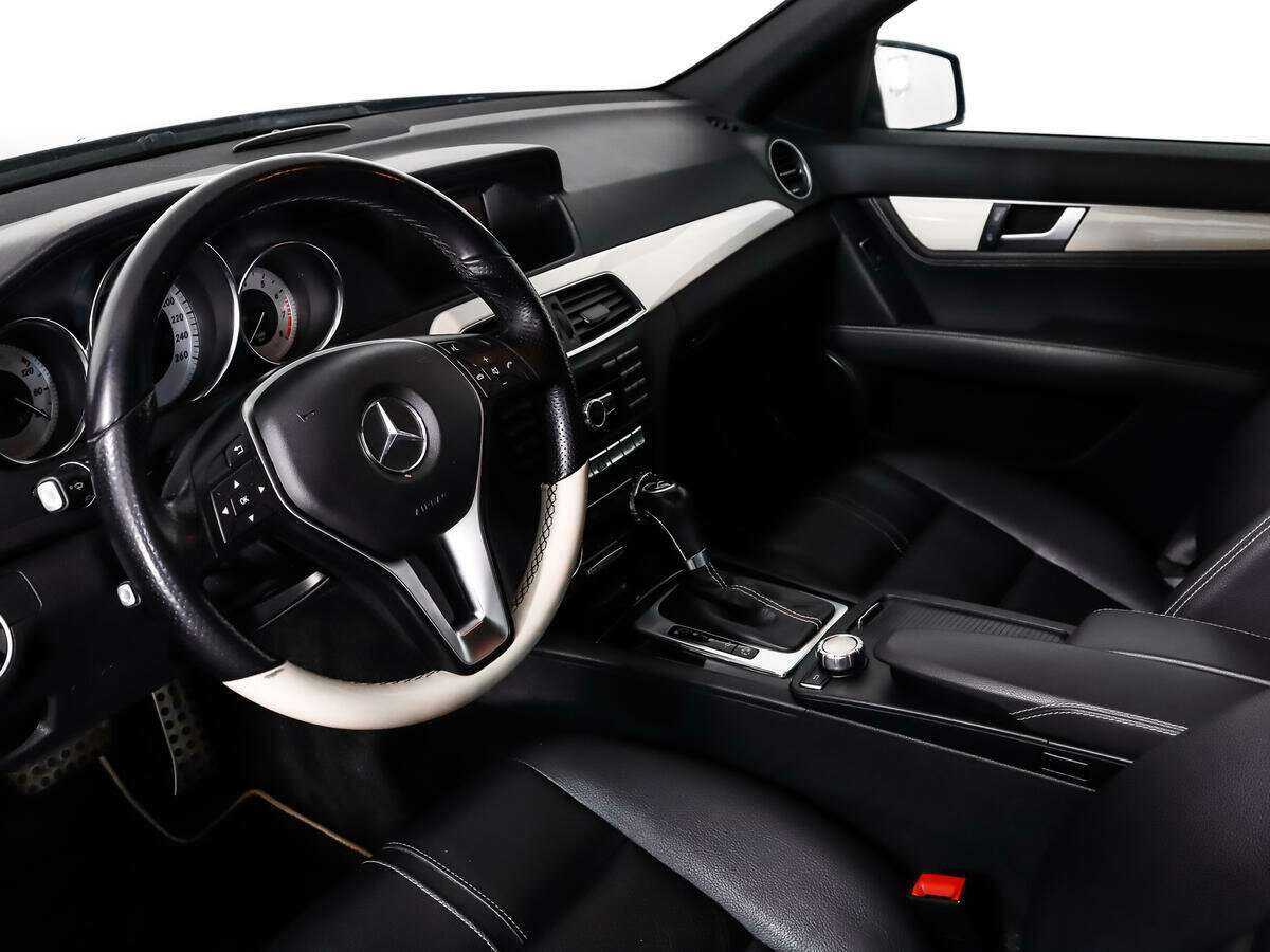 Купить Mercedes-Benz C-Класс с пробегом. Фото: #8