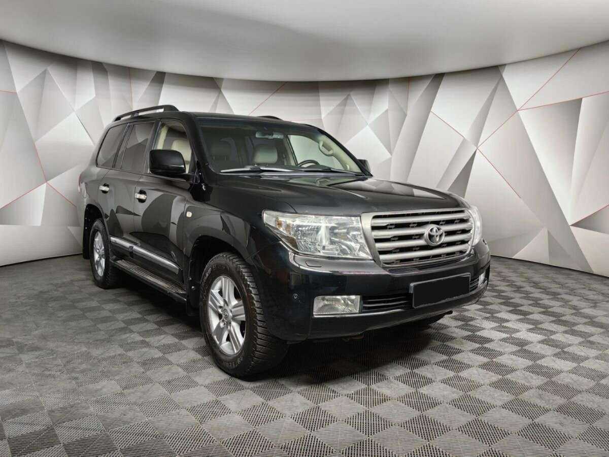 Купить Toyota Land Cruiser с пробегом. Фото: #2