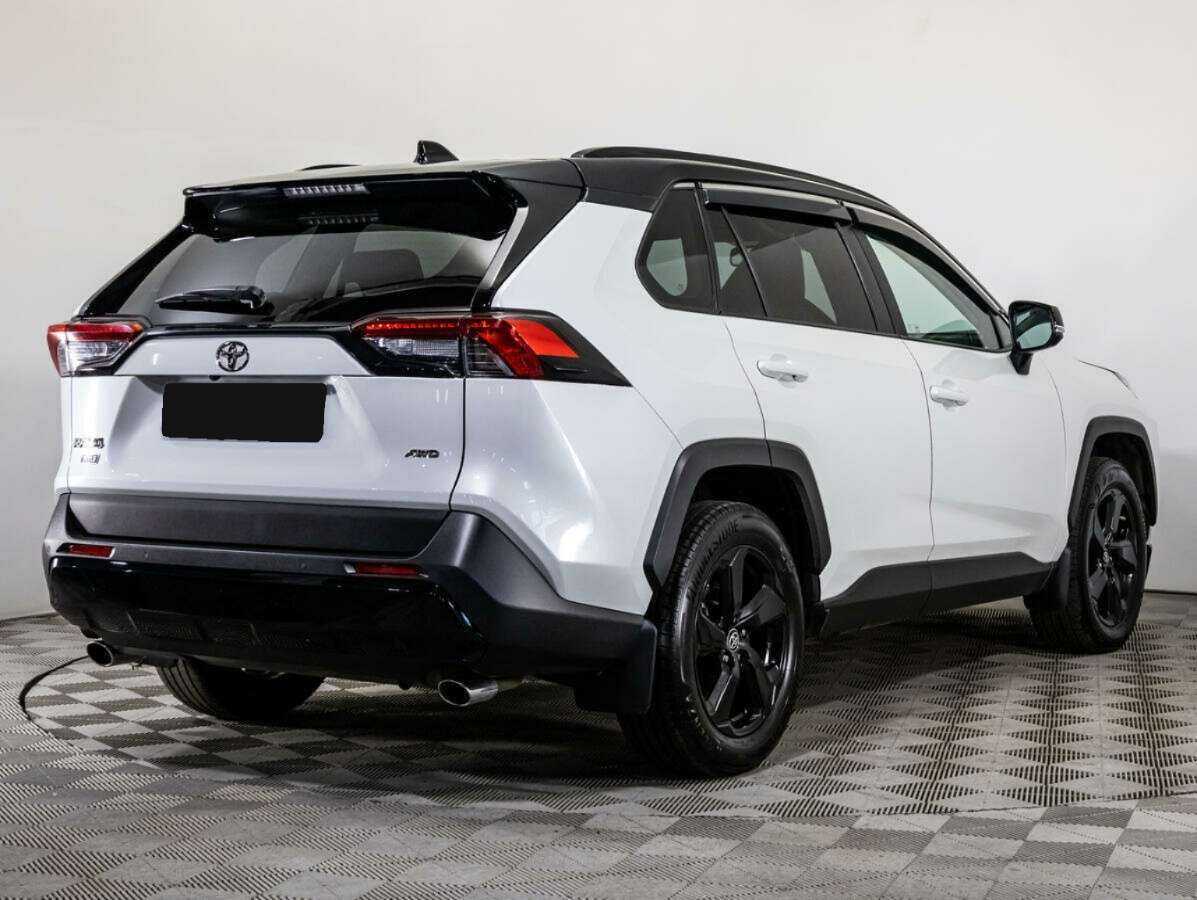 Купить Toyota RAV4 с пробегом. Фото: #3