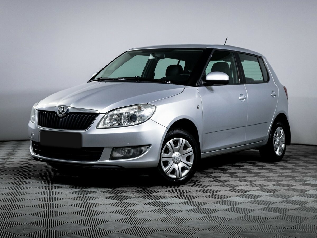Купить Skoda Fabia с пробегом. Фото: #0