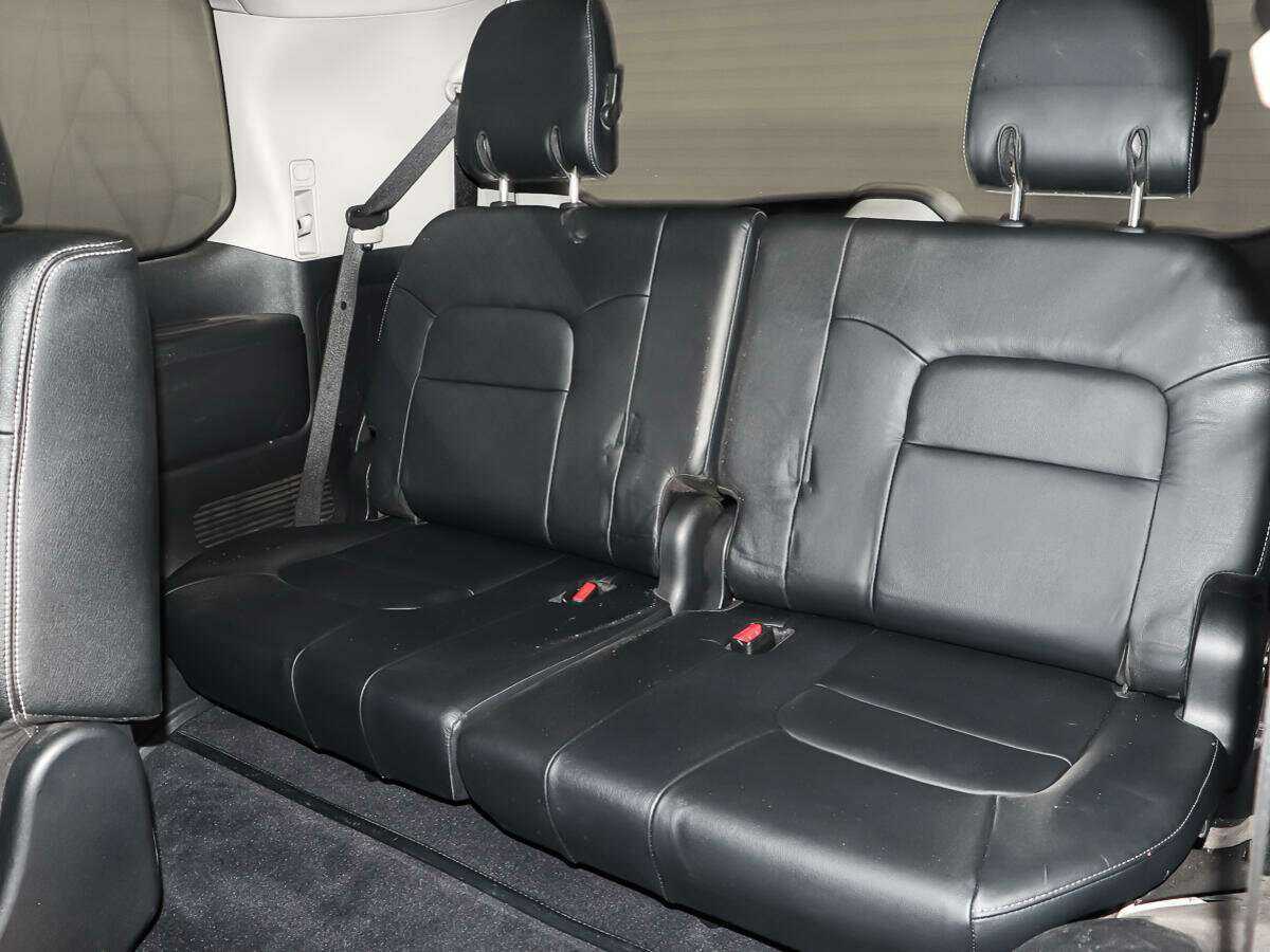 Купить Toyota Land Cruiser с пробегом. Фото: #9