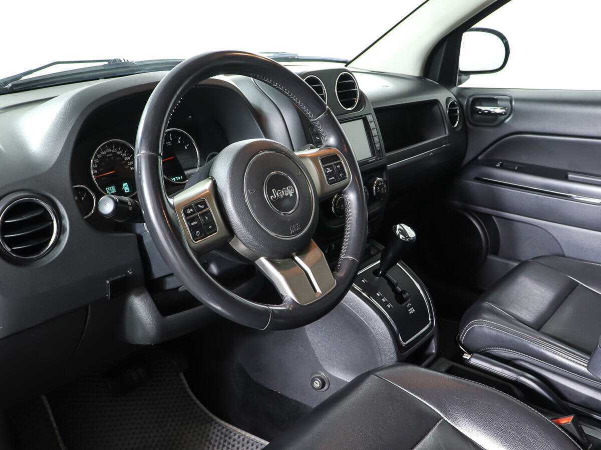 Купить Jeep Compass с пробегом. Фото: #11