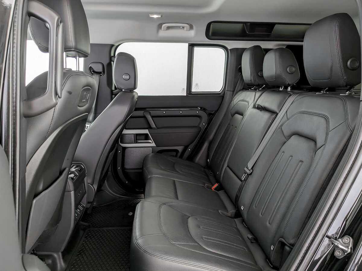 Купить Land Rover Defender с пробегом. Фото: #8