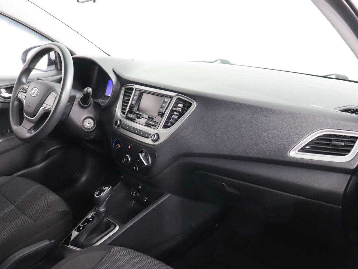 Купить Hyundai Solaris с пробегом. Фото: #9