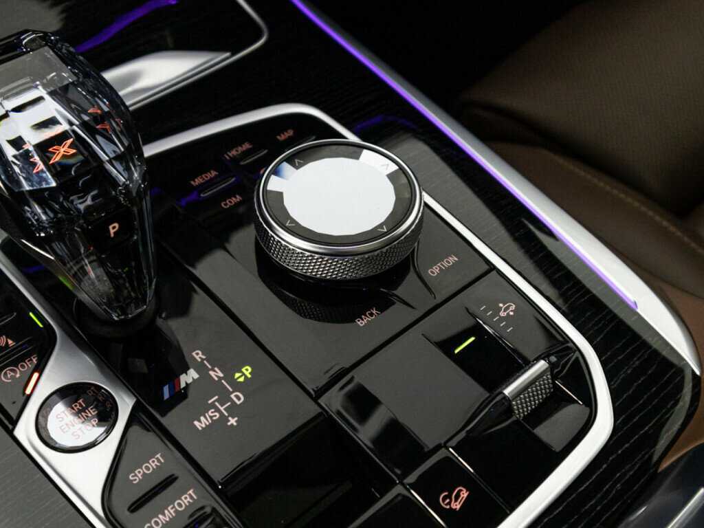 Купить BMW X7 с пробегом. Фото: #29