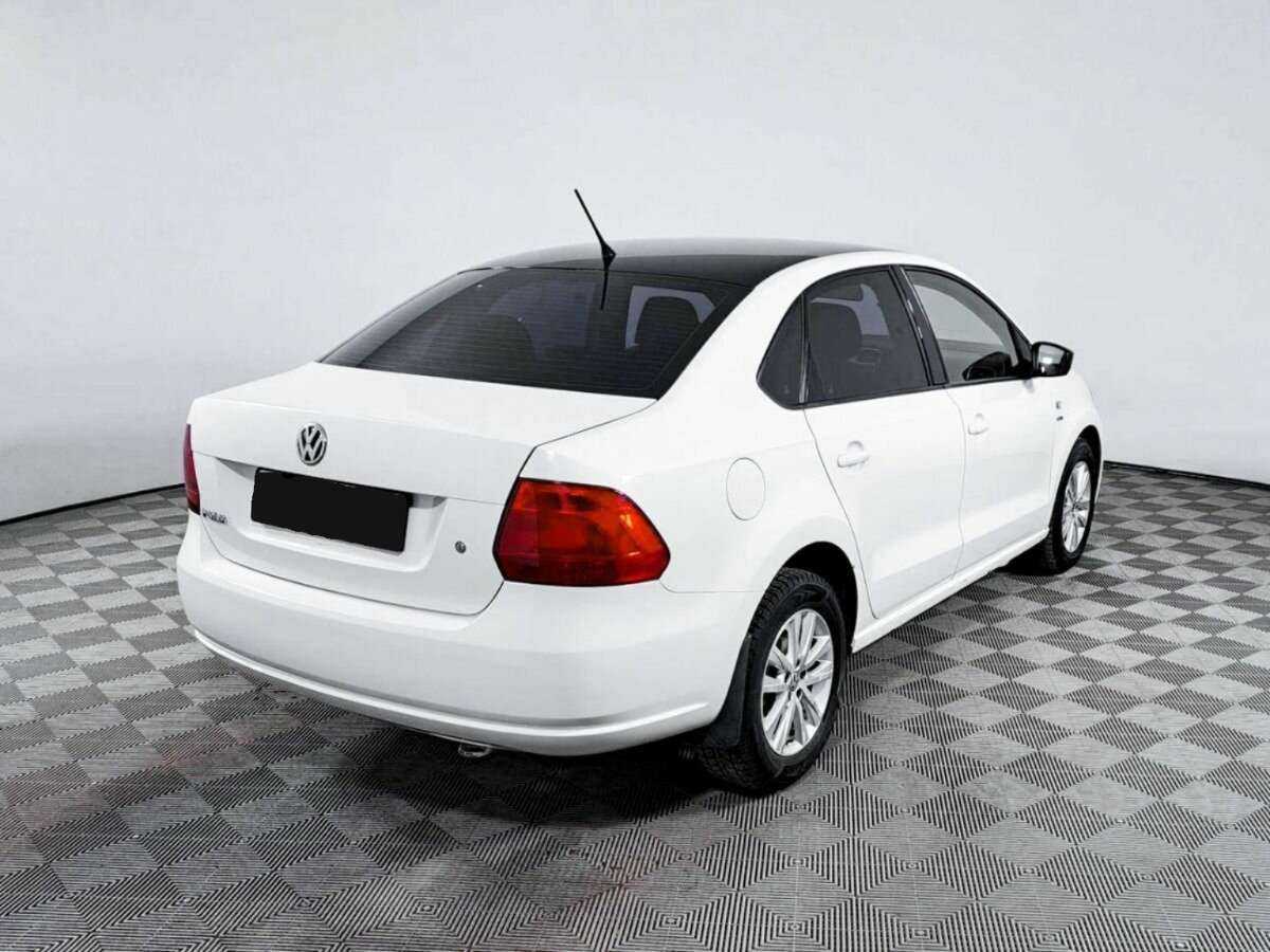 Купить Volkswagen Polo с пробегом. Фото: #3