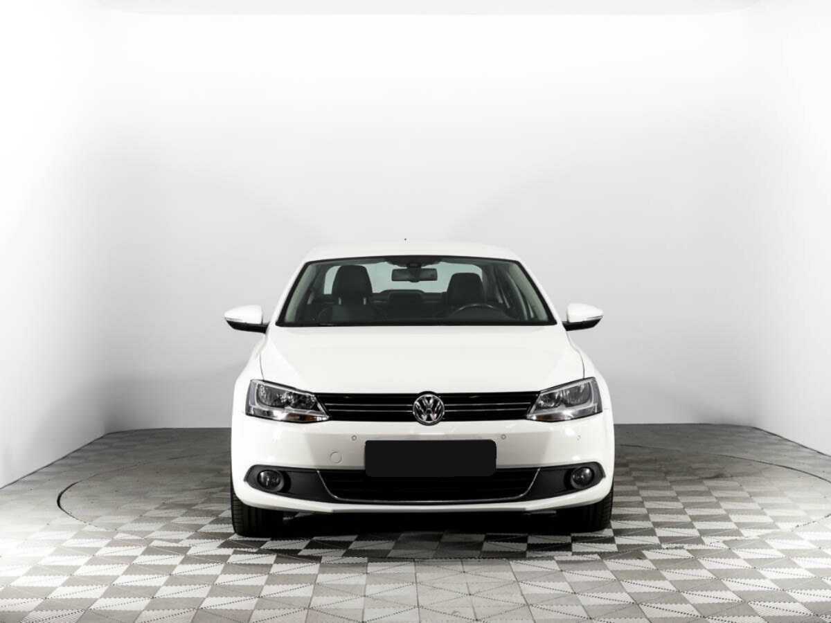 Купить Volkswagen Jetta с пробегом. Фото: #1
