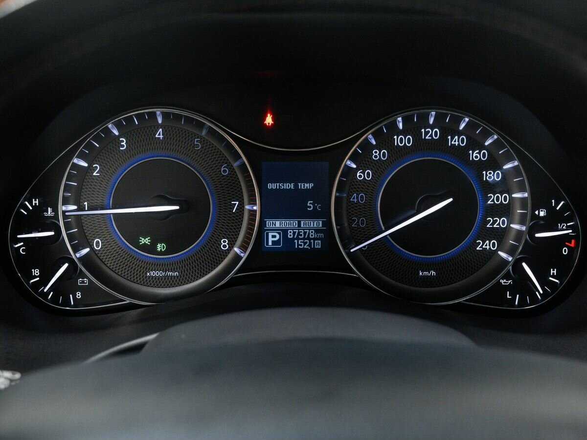 Купить Infiniti QX80 с пробегом. Фото: #30