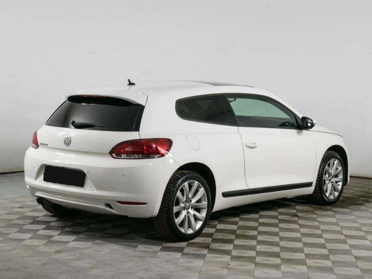 Купить Volkswagen Scirocco с пробегом. Фото: #4