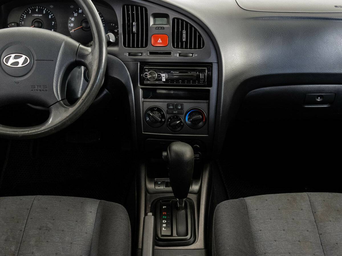 Купить Hyundai Elantra с пробегом. Фото: #11