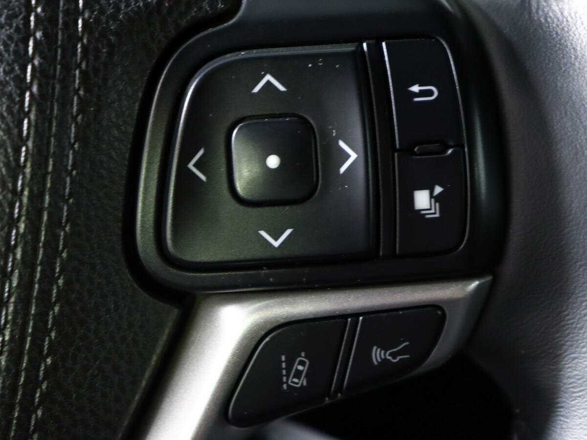 Купить Toyota Highlander с пробегом. Фото: #20